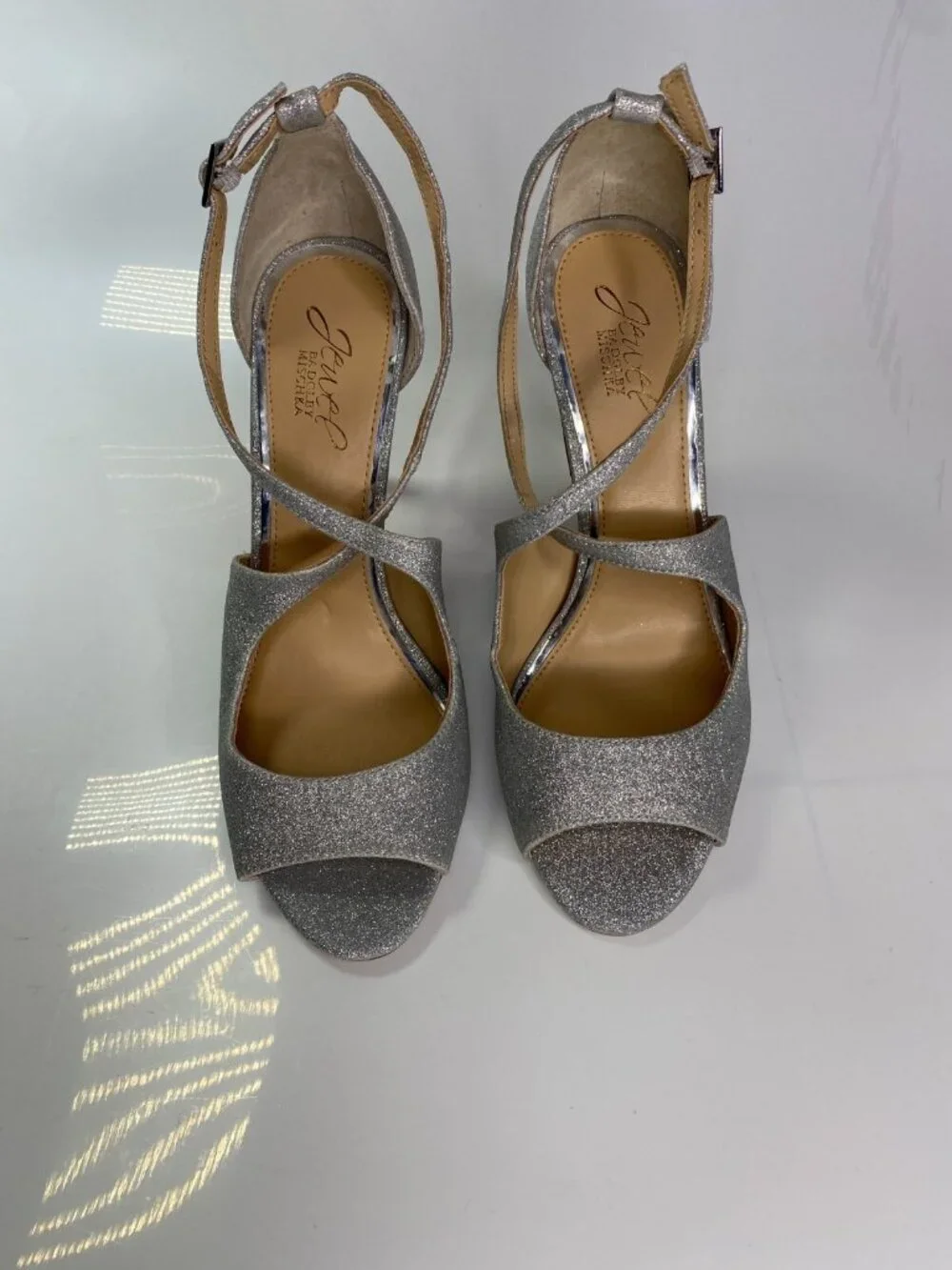 Jewel Badgley Mischka Women's Silver Glitter Double Strap Peep Toe Heel Sz 9